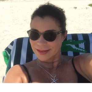 Meet your Posher, Julie